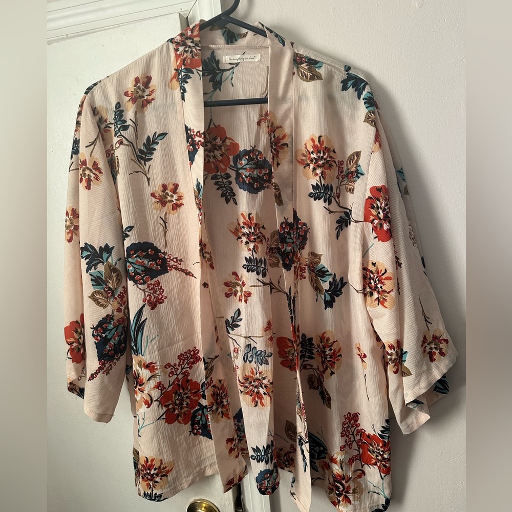 Do Everything in Love brand Kimono